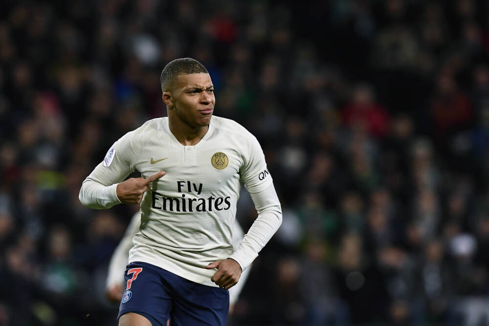 就是自信！谢泼德上场后外线三分三连击连砍9分！带队反超！